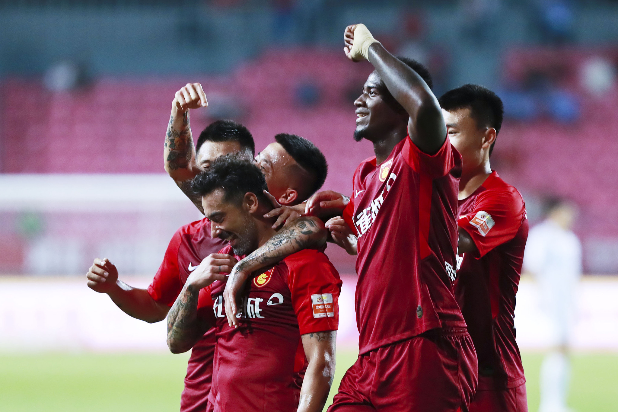 一天不仅告 一天不仅告